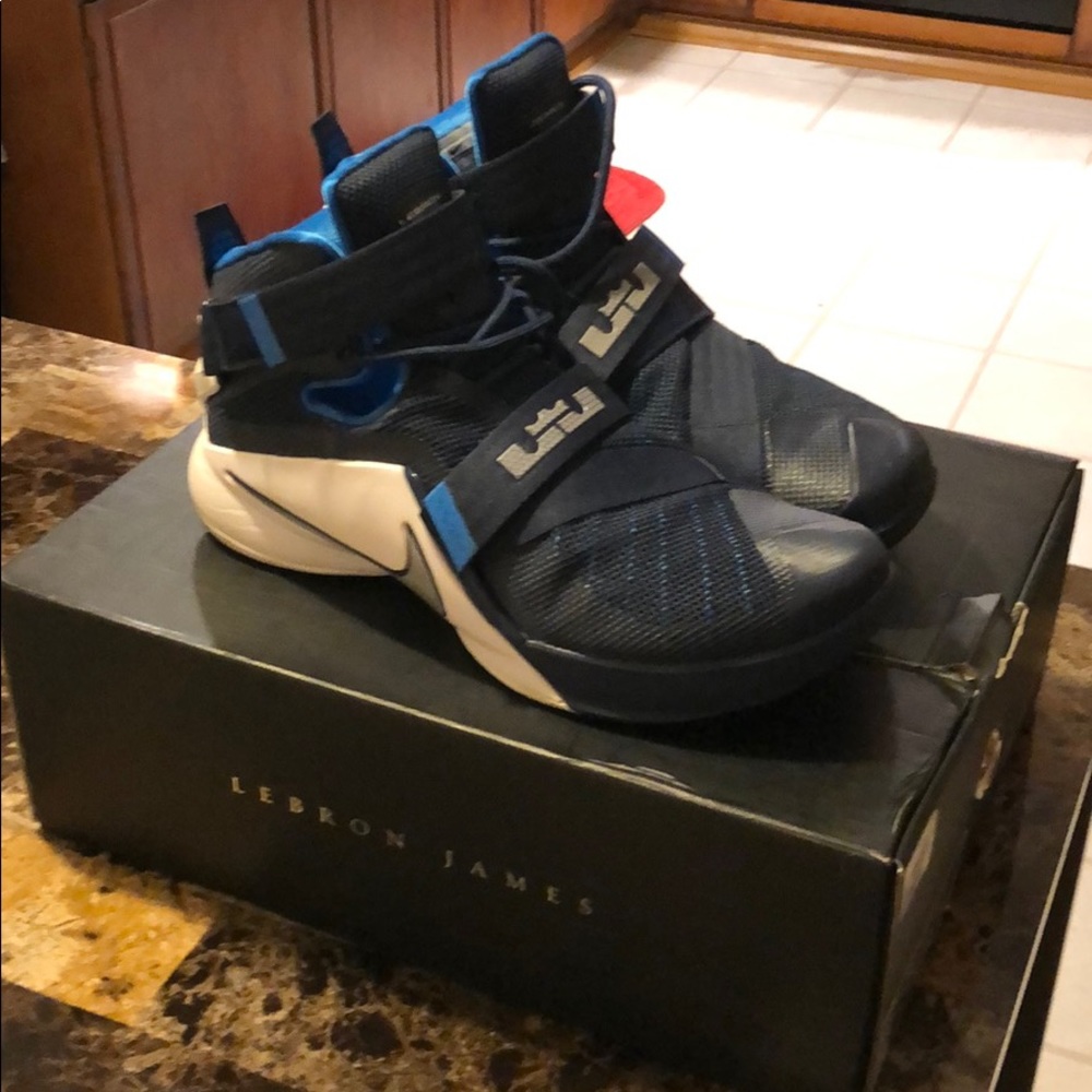 Lebron Soldier IX
